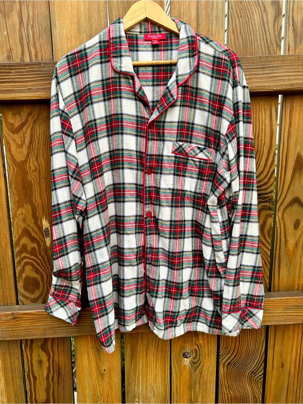 Macy’s Family PJ's Pajama Shirt Men’s Plaid Long Sleeve Top Christmas sz.Large